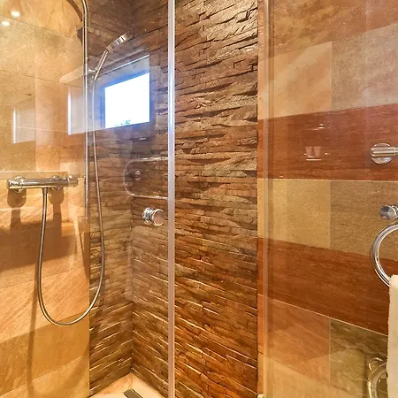 Chalet Contemporain Face Au Mont-Blanc * Шамони