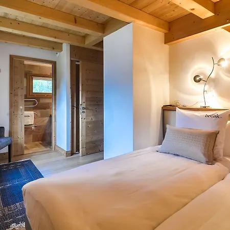 Chalet Contemporain Face Au Mont-Blanc Шале *