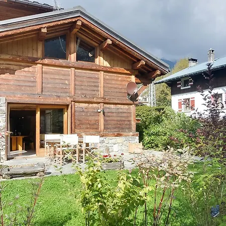 Шале Chalet Contemporain Face Au Mont-Blanc *