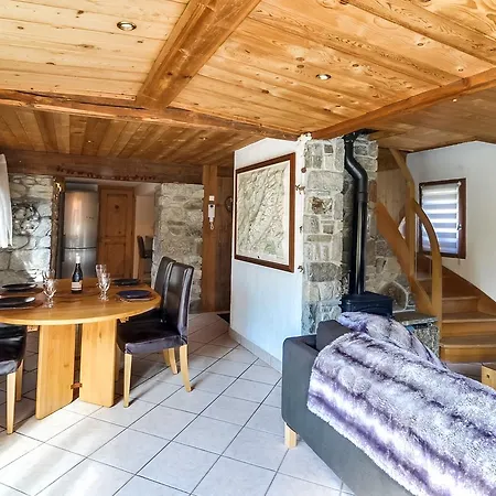 Шале Chalet Contemporain Face Au Mont-Blanc *