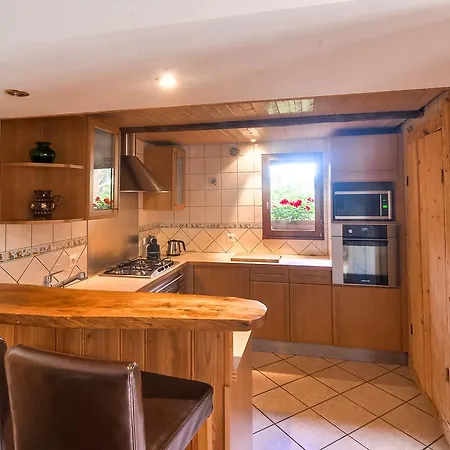 Chalet Contemporain Face Au Mont-Blanc *