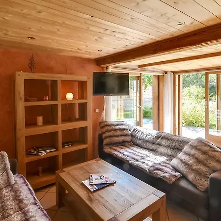 Chalet Contemporain Face Au Mont-Blanc *