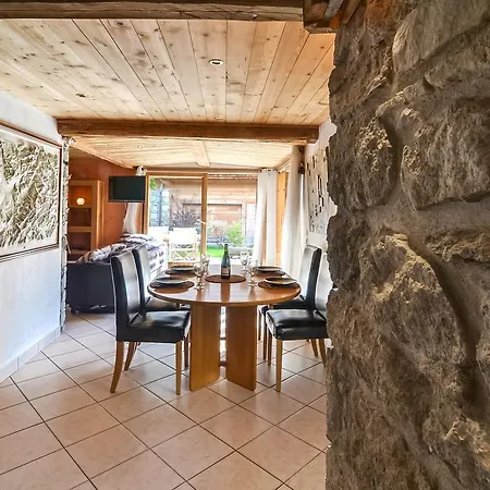 Шале Chalet Contemporain Face Au Mont-Blanc