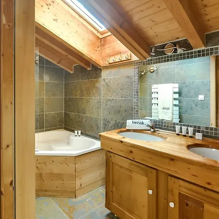 Шале Chalet Contemporain Face Au Mont-Blanc *