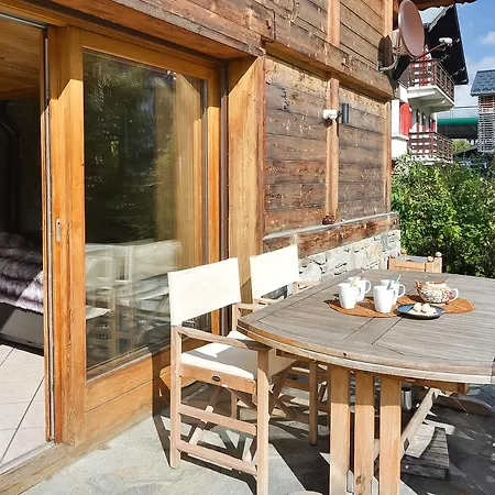 Chalet Contemporain Face Au Mont-Blanc